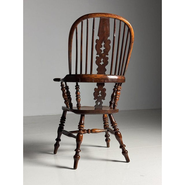 Brown English Windsor Chair in Yew Wood For Sale - Image 8 of 18