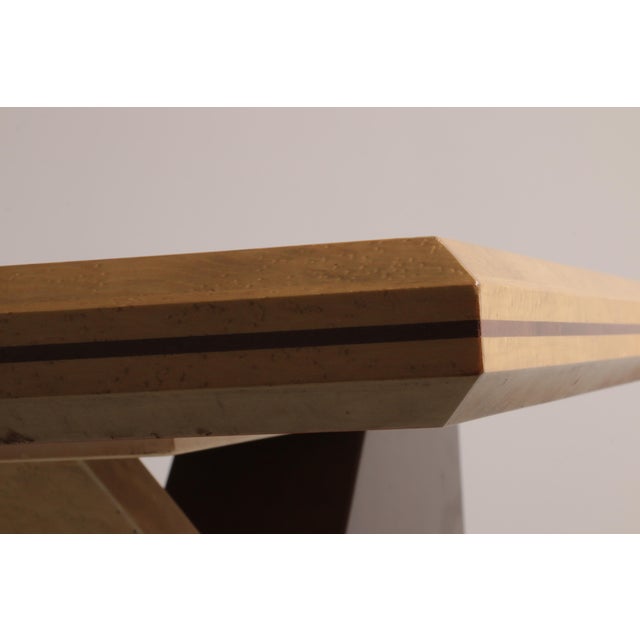 Step into the elegance of 1960s Italian design with this stunning Saporiti dining table. Crafted from premium wood and...