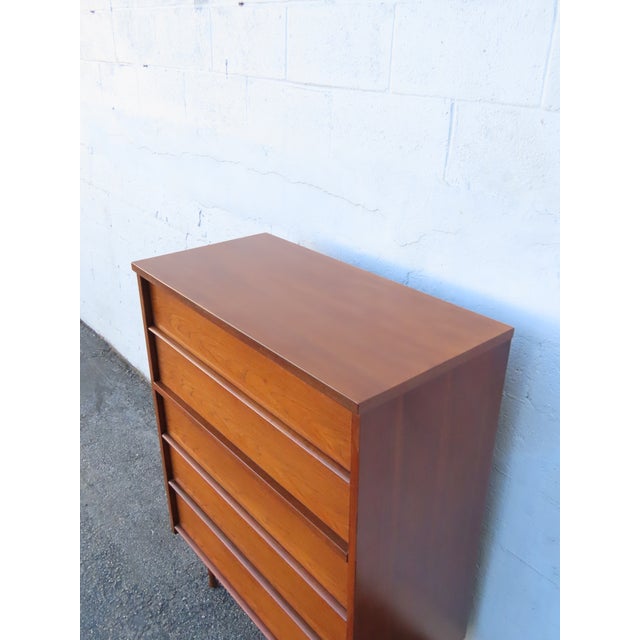 Mid Century Modern Tall Chest of Drawers 6310 For Sale In Miami - Image 6 of 15