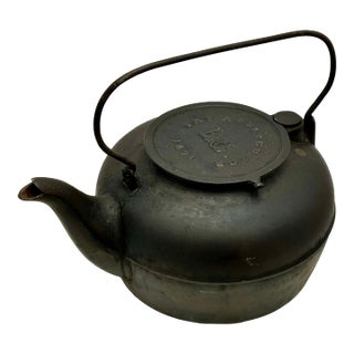 Excellent Large Size Antique Classic American Style Cast Iron Stove Top Kettle With Nice Original Patina - Patent 1871 For Sale