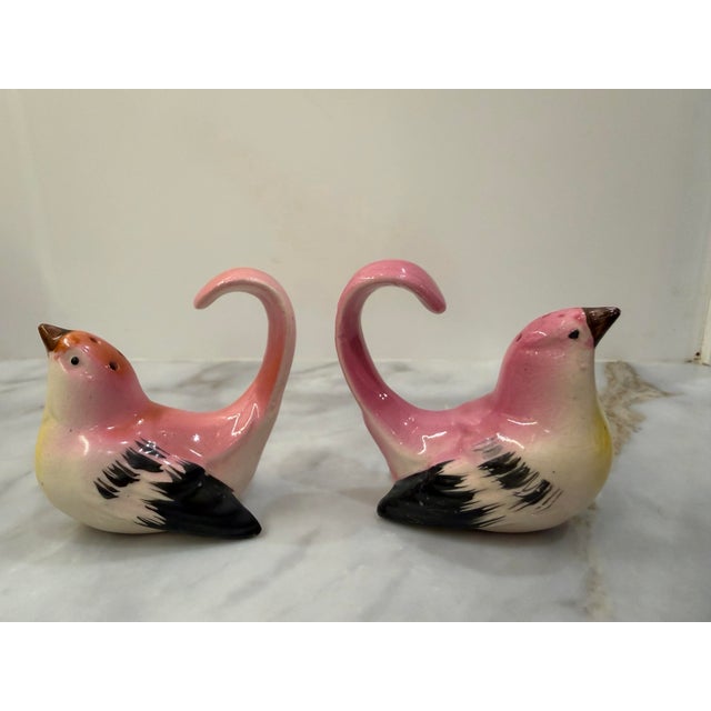 Vintage 1950s Japan Pink and Yellow Songbird Salt and Pepper Shakers, a Pair For Sale - Image 4 of 8