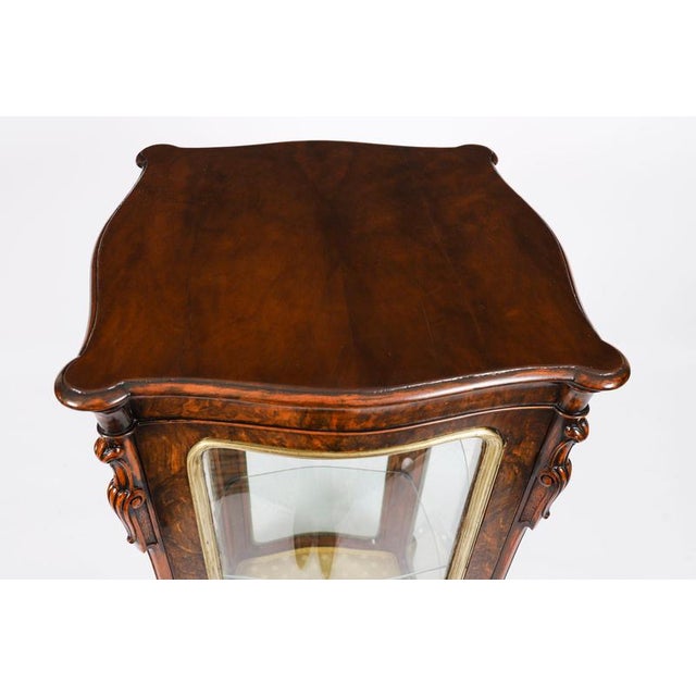 Antique Ormolu Mounted Display Cabinet, 19th Century For Sale - Image 4 of 17