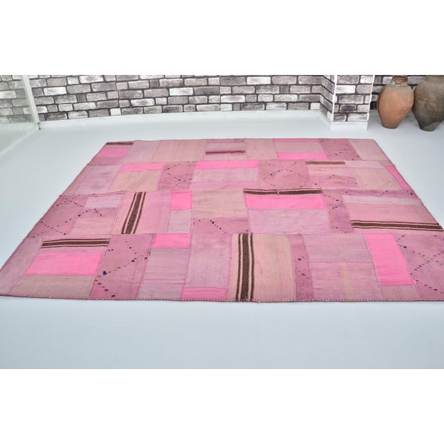 Textile 1960s Pink Anatolian Wool Kilim Rug For Sale - Image 7 of 10
