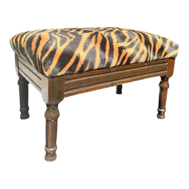 1920s 1920s English Mahogany Footstool With Turned Legs and Zebra Pattern Upholstery For Sale - Image 5 of 16