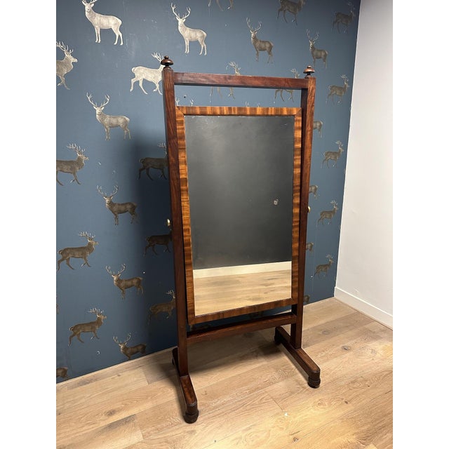 Beautiful antique mahogany cheval mirror. In completely original condition. The mirror is still the original one, which...
