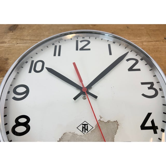 Vintage Industrial Silver Wall Clock from TN, 1960s For Sale - Image 10 of 18