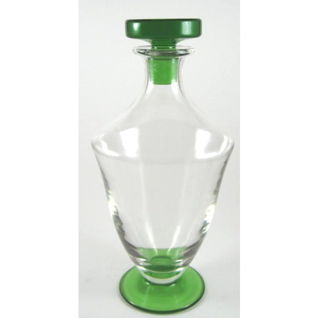 2010s Contemporary Emerald Green & Clear Glass Decanter Smooth Pontil Numbered Stopper For Sale - Image 5 of 5