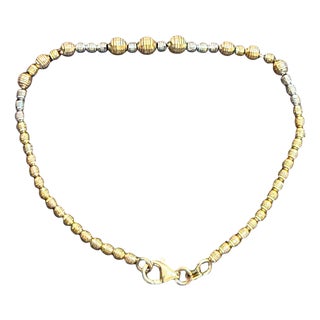 18 Karat Yellow & White Gold 5.8 Gm, 7 Inch Long, Two Tone Ball Bracelet For Sale