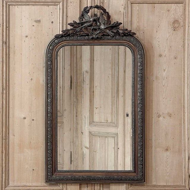 Early 20th Century Antique French Napoleon III Mirror in the Louis XVI Style With Lovebirds For Sale - Image 5 of 18