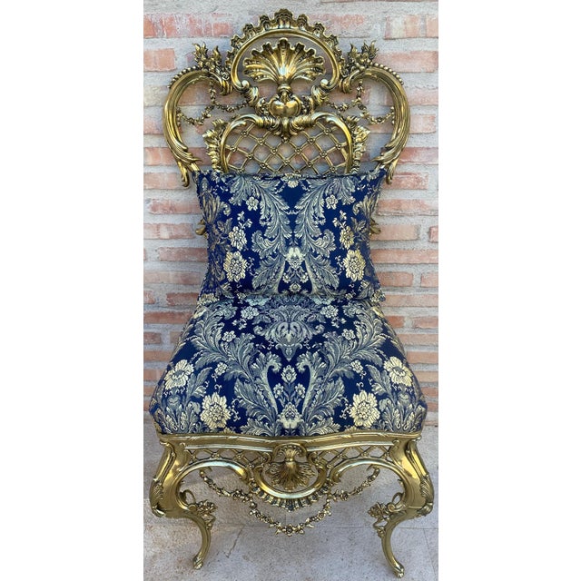 1930s Italian Rococo Style Giltwood Chair with Rich Blue Damask Upholstery For Sale - Image 9 of 18