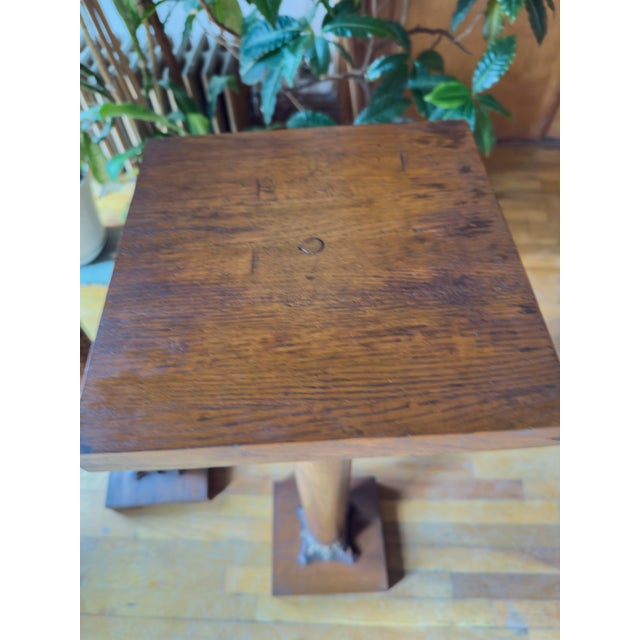 Victorian Pair of Antique Edwardian Style Column Pedestals / Plant Stands, C. 1890s–1910s For Sale - Image 3 of 12