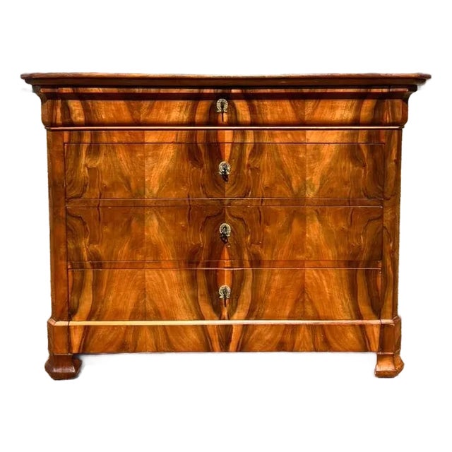 19th Century French Burl Walnut Chest of Drawer / Commodes For Sale