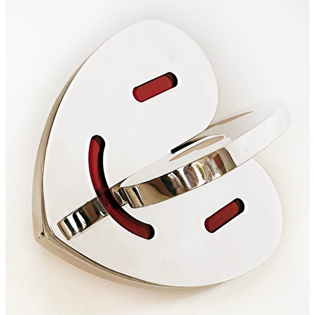 Abstract Polished Aluminum Interlocking Hearts Sculpture With Translucent Epoxy Resin For Sale - Image 3 of 6