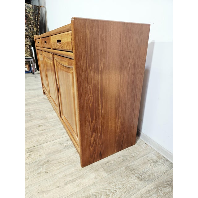 Dyrlund Danish Modern Teak Chest of Drawers from Dyrlund, 1980s For Sale - Image 4 of 18