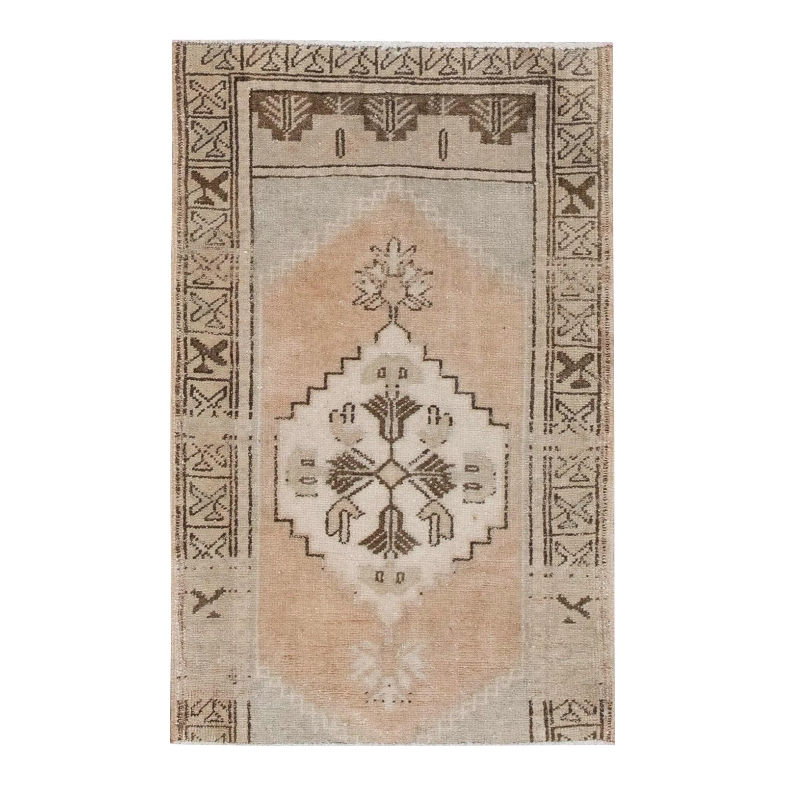 vintage-turkish-mini-rug-18-x-