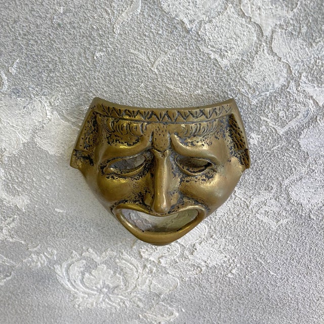 1980s Decorative Mask in Brass from the Classical Greek-Roman Theatre, 1800s For Sale - Image 5 of 9