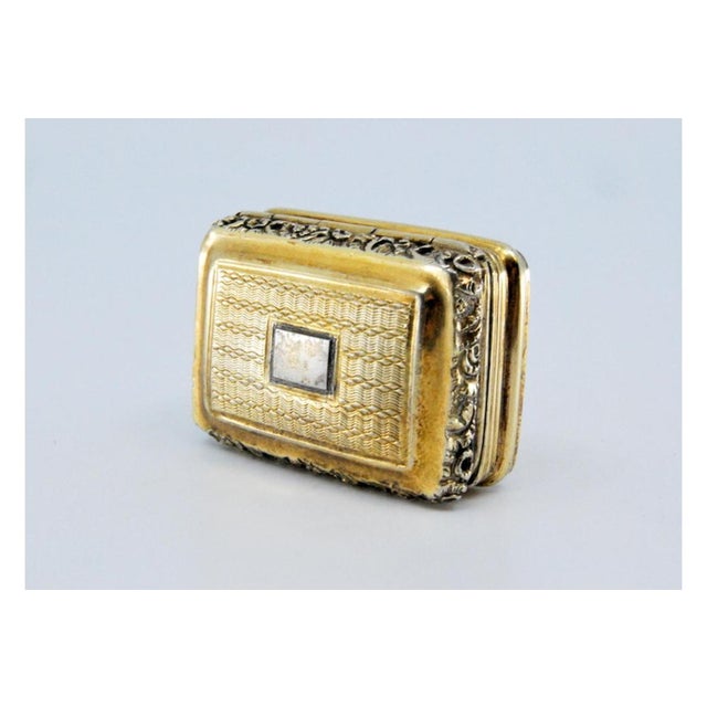 Metal Silver and Gold Vinaigrette Box with Friezes and Reliefs For Sale - Image 7 of 11