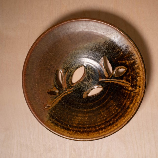 Rare Early 1960s Harrison McIntosh Vintage Pierced Olive Branch Ceramic Plate, Signed For Sale In Tulsa - Image 6 of 12