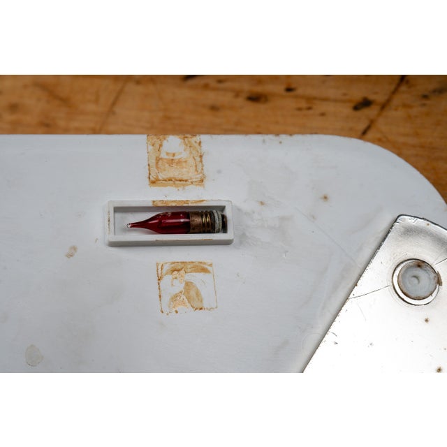 Vintage "Four Roses" Lighted Sign Salesman Sample in Case For Sale - Image 13 of 15