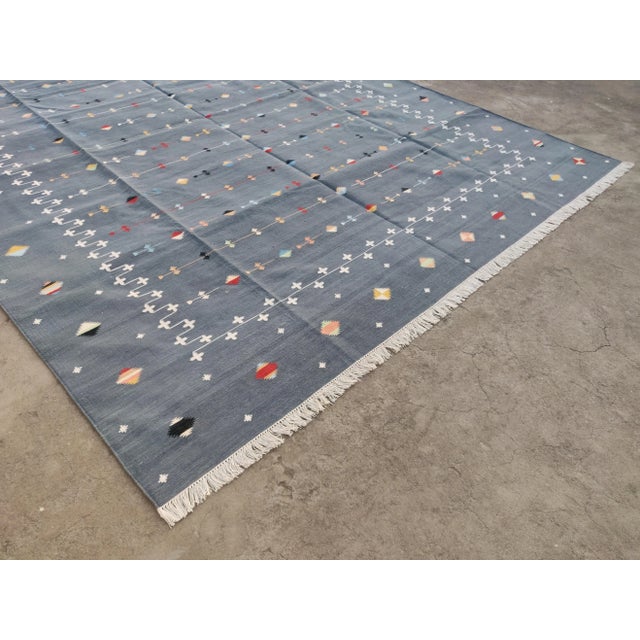Textile Handmade Cotton Vegetable Dyed Reversible Gray Shooting Star Rug - 9'x12' For Sale - Image 7 of 12