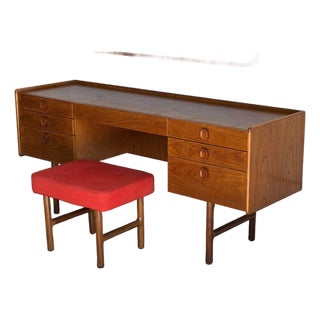 1970s Meredew Danish Teak Vanity Desk With Mirror and Stool Mid-Century Modern Dressing Table For Sale