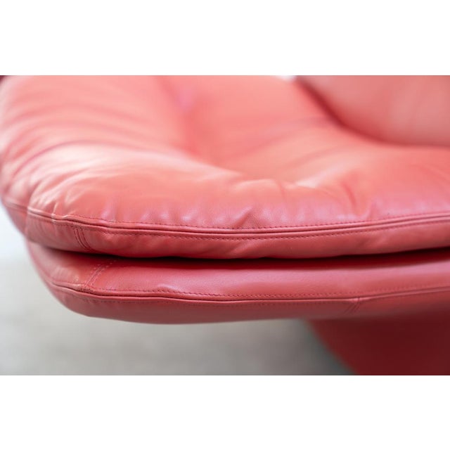 Set of Lounge Chair and Footrest in Red Leather by Vitelli e Ammannati for Brunati, 1970s-1980s For Sale - Image 16 of 18