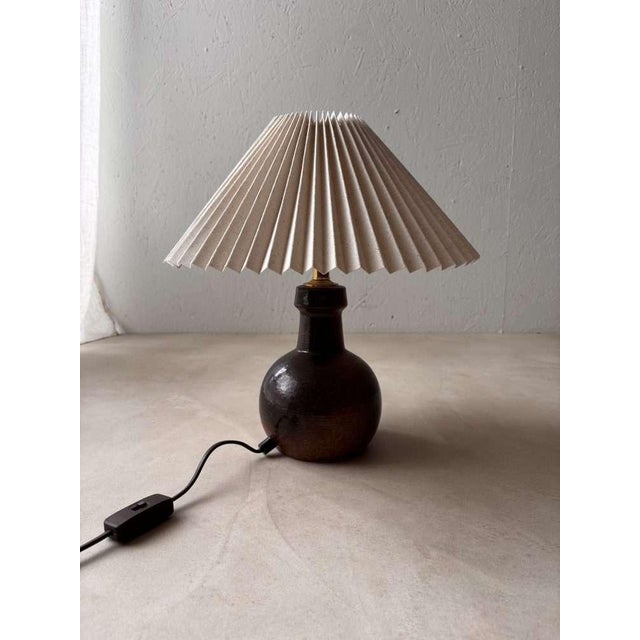 Ceramic Minimalist Ceramic Table Lamp, Denmark, 1960s For Sale - Image 7 of 8