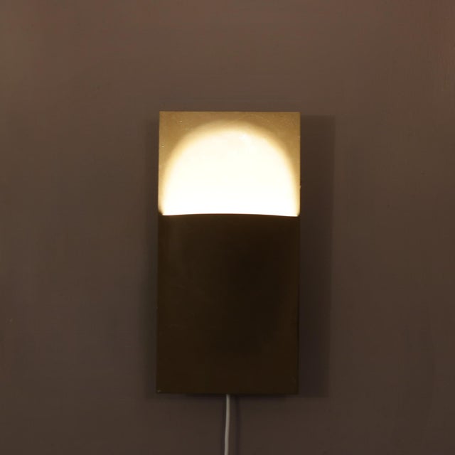 Vintage Balance Wall Lamp in Golden Coloured Metal from Raak Amsterdam, 1970s For Sale - Image 3 of 10