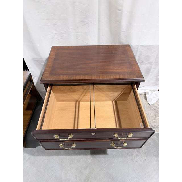 Late 20th Century Henkel Harris Mahogany Two Drawer File Cabinet Chest For Sale In New York - Image 6 of 11
