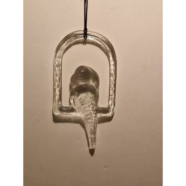 Mid Century Modern Swedish Kosta Boda Crystal Grand Parrot Perched. This is meant to hang as home decor. Very decorative....