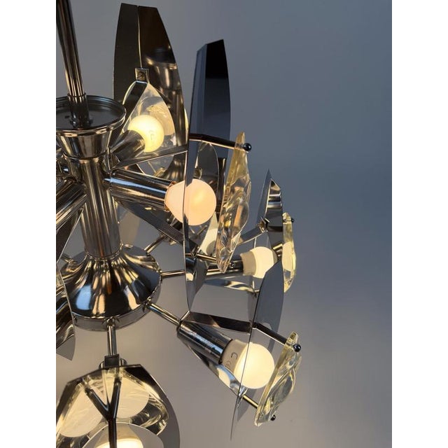 Space Age Chrome Chandelier in Crystal Glass and Optic Lens by Oscar Torlasco, 1970s For Sale - Image 15 of 18