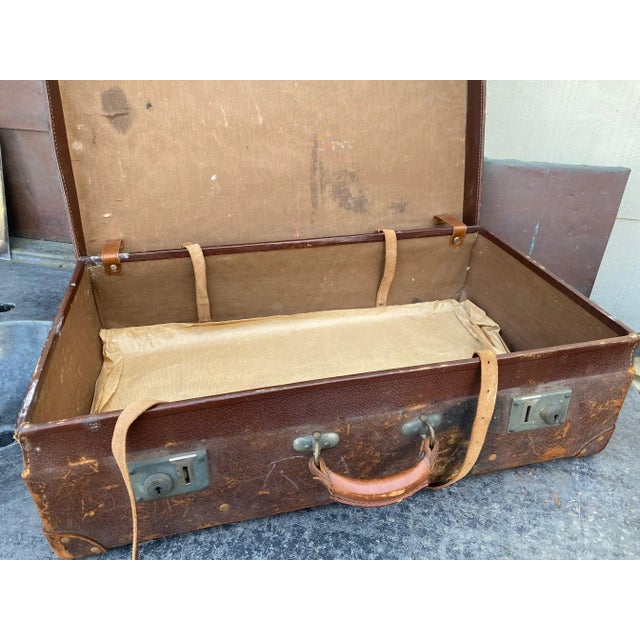 Early 20th Century Antique Leather Traveller's Suitcase For Sale - Image 5 of 8