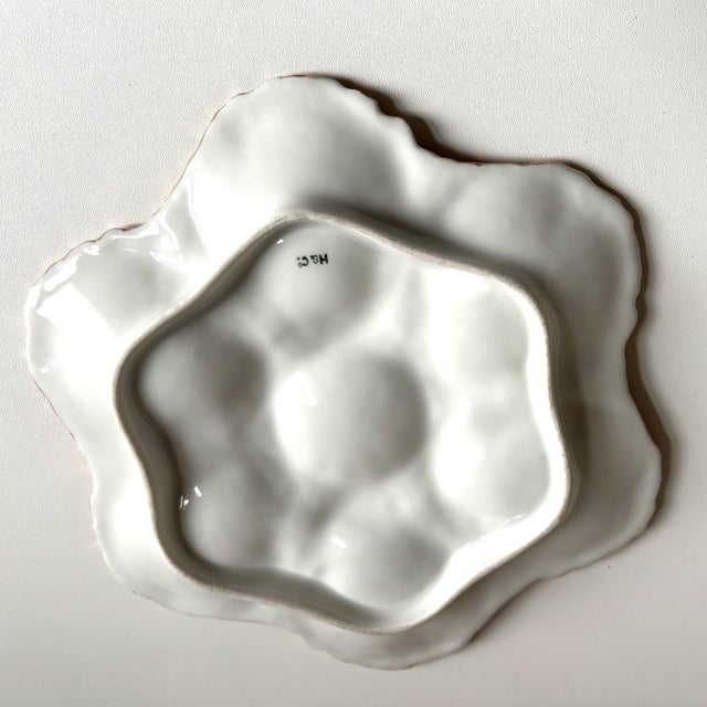 Haviland & Co. Antique Haviland & Co. Limoges Oyster Plate – Blush Pink & Gilt, France, C. 1880–1900 For Sale - Image 4 of 5