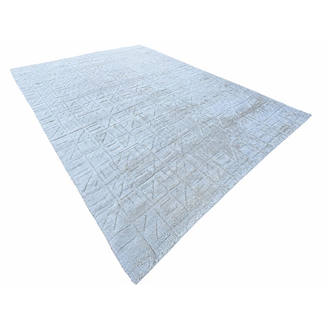 Rh Kinari Wool Rug – 10' × 14' Ivory | Wool | Hand-Knotted | For Sale - Image 10 of 18