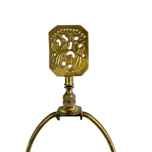 Mid 20th Century Hollywood Regency Chinoiserie Brass Table Lamp With Embossed Landscape Motif on Wood Base For Sale - Image 4 of 13
