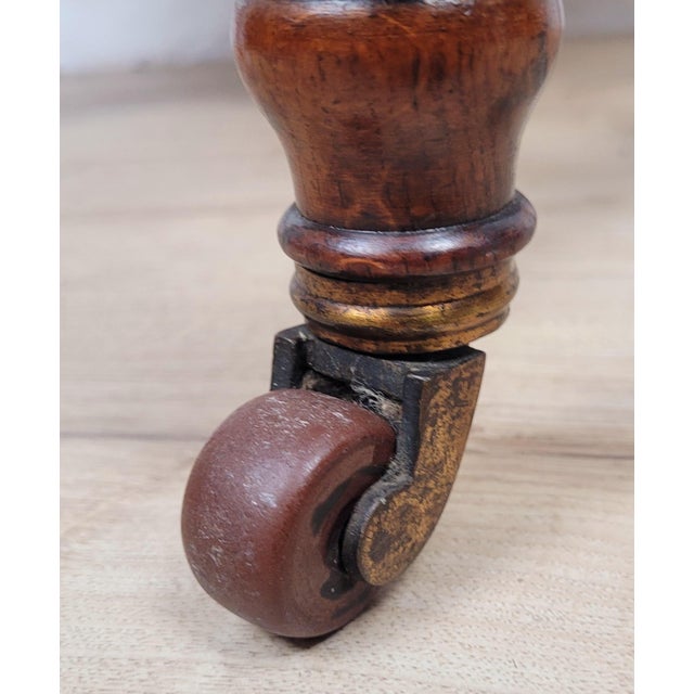 Victorian Oak Upholstered Hall Chair with Foliate Carvings, 1900s For Sale - Image 15 of 18