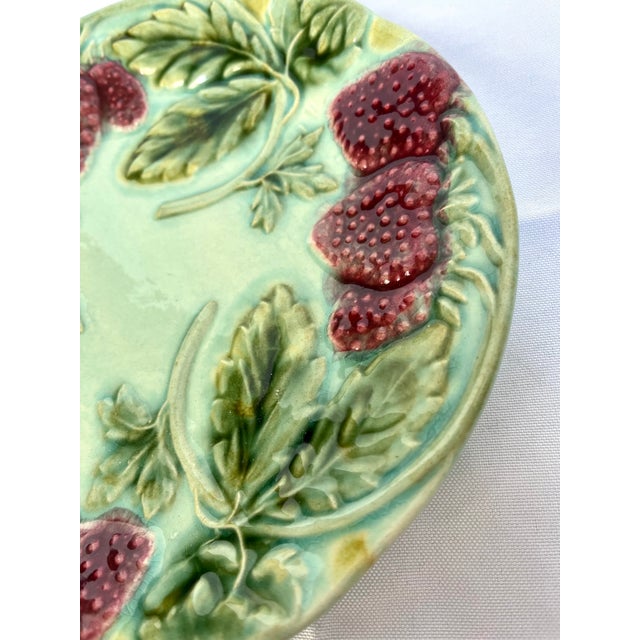 Antique French Majolica Decorative Strawberry Plate For Sale In Dallas - Image 6 of 10