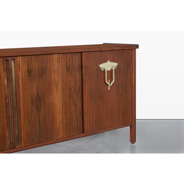 1960s Vintage Walnut Tambour Door Credenza by Bert England for John Widdicomb For Sale - Image 5 of 15