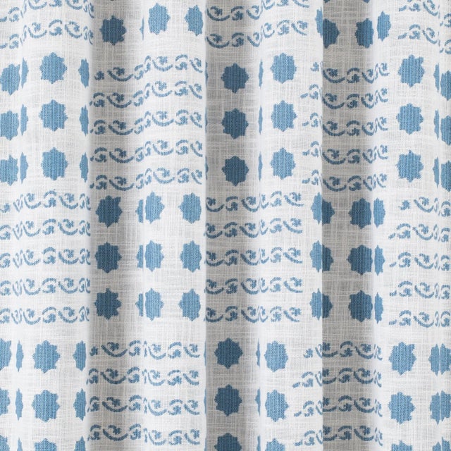 Sister Parish Sister Parish Campobello Peformance Fabric in Summer Blue For Sale - Image 4 of 4