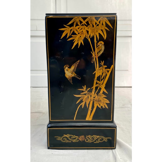Asian Japanese Black Lacquer Hand-Painted Jewelry Side Table For Sale - Image 9 of 12