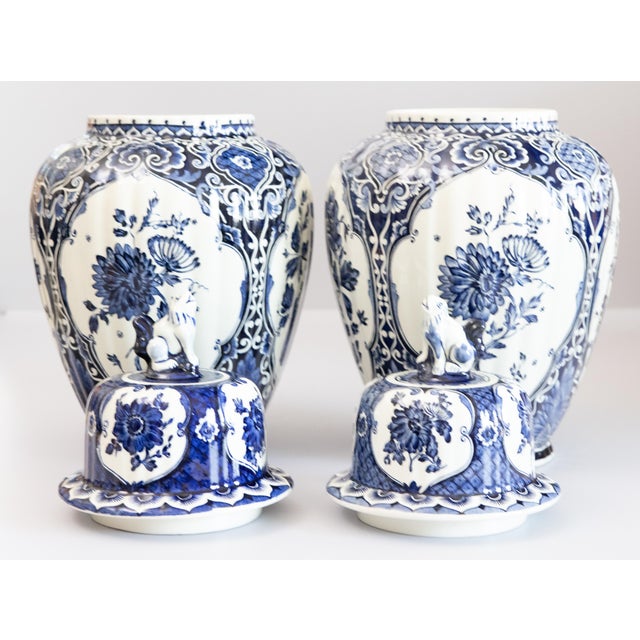 Large Mid-Century Dutch Delft Lidded Ginger Jars Vases - A Pair For Sale In Houston - Image 6 of 14
