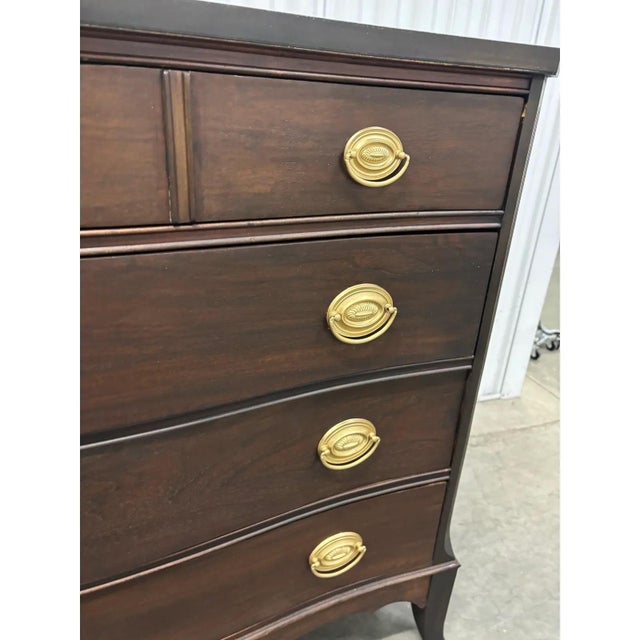 Colonial Serpentine Hepplewhite Mahogany Chest For Sale - Image 11 of 12