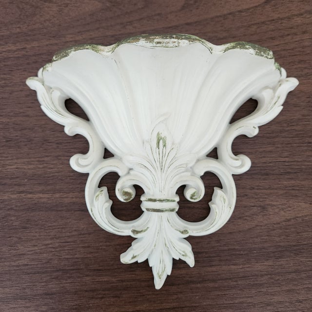 Here is a set of cream and mossy green, fleur de lis Syroco wall pockets, copyright stamped MCMLXII or 1962! Model 4446 ~...