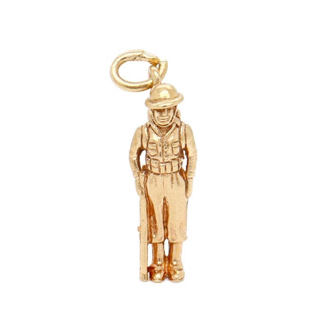 Vintage 14k Gold Figural u.s. Army Soldier Charm for a Bracelet For Sale - Image 4 of 13