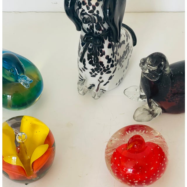 Set of 5 Vintage Art Glass Paperweights Set For Sale - Image 4 of 4