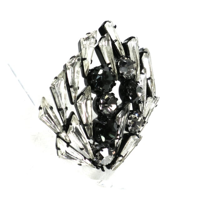 Vintage Crystal Triangles "Black Diamonds" Brooch 1950s For Sale - Image 4 of 10