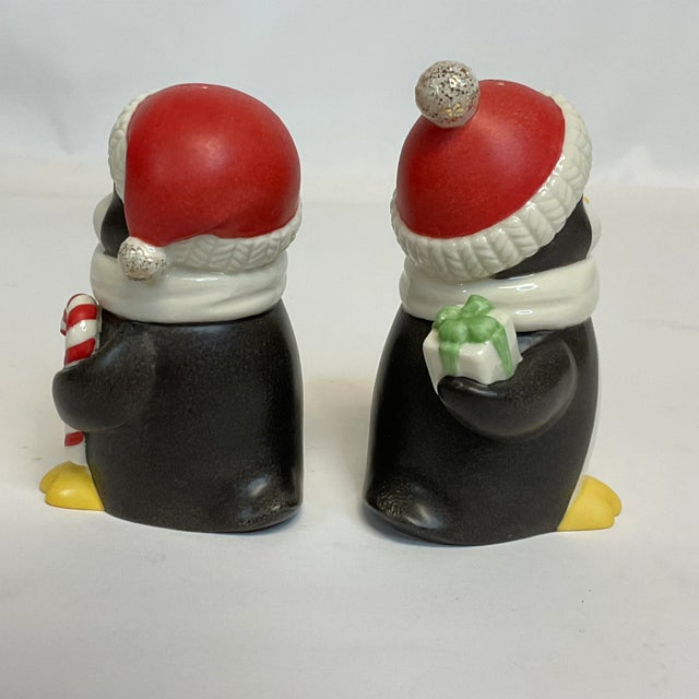 Ceramic Vintage Americana Traditional Lenox Penguin Salt and Pepper Shakers - A Pair, Christmas For Sale - Image 7 of 8