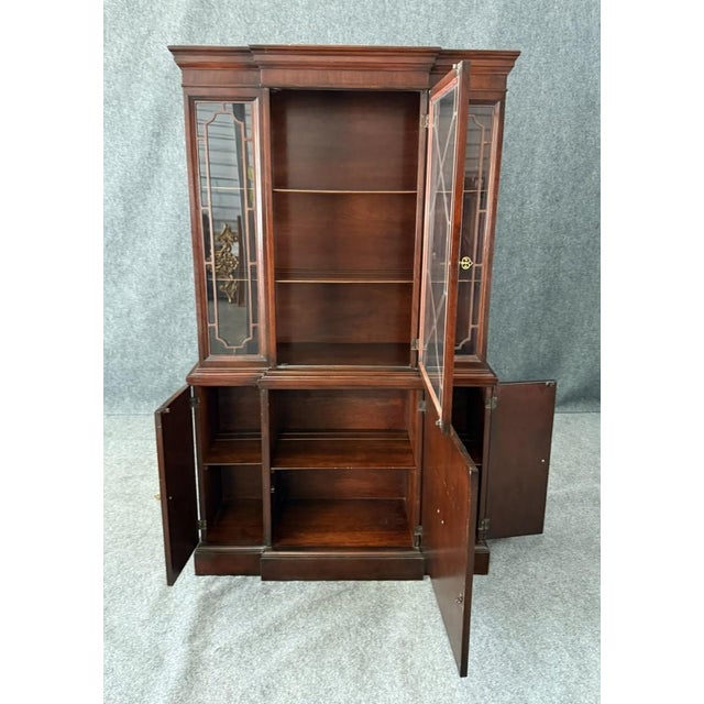 Mid 20th Century Vintage Mahogany Bookcase/China Cabinet For Sale - Image 5 of 13