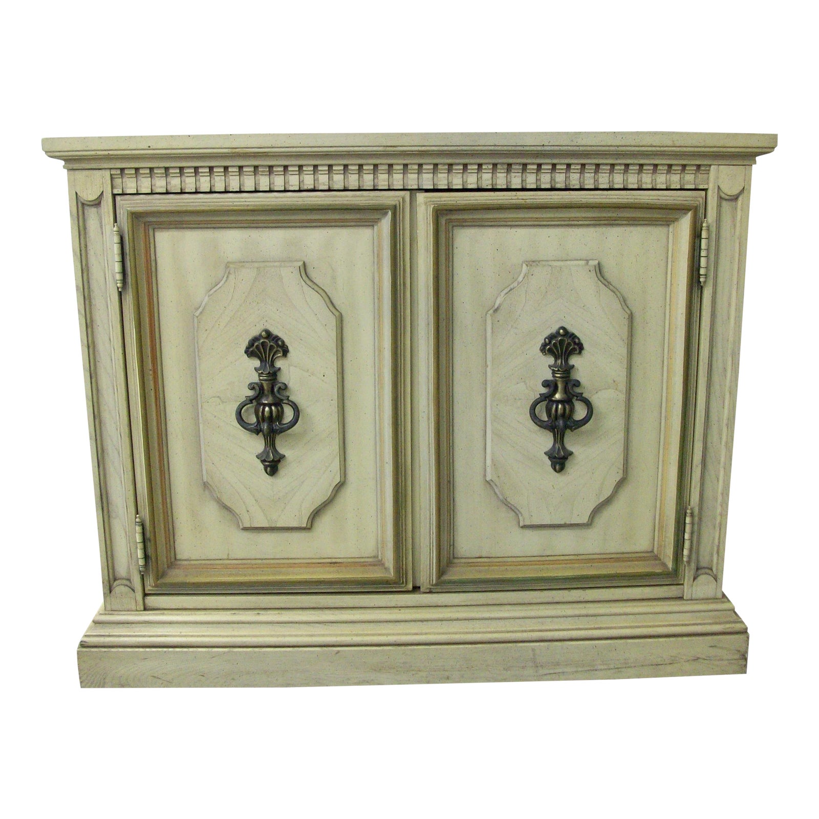 20th Century French Provincial Stanley Furniture White