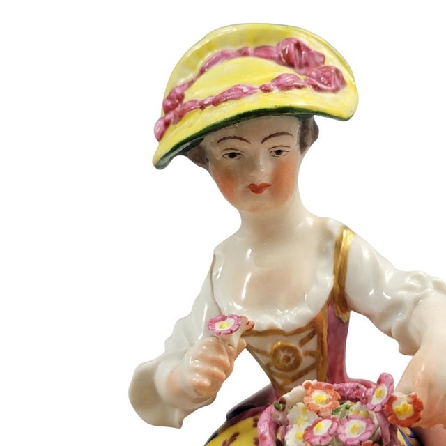 Porcelain Model No. 8 Figure of Flower Seller from Derby, Late 18th Century For Sale - Image 9 of 10